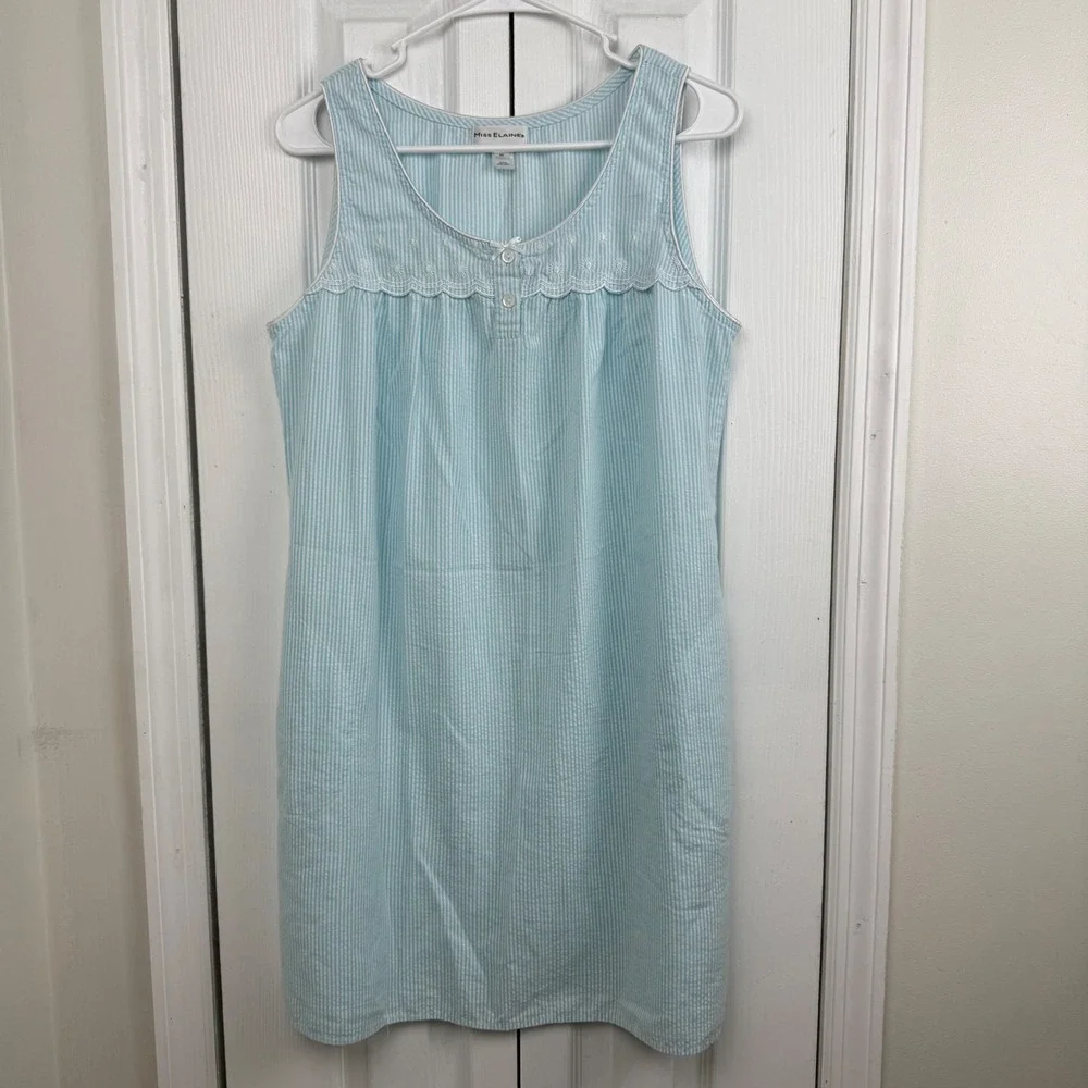 Miss Elaine type gown